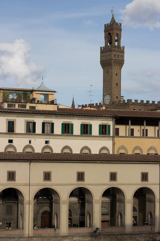 Ponte Vecchio Luxury II Apartment Флоренция Стая снимка